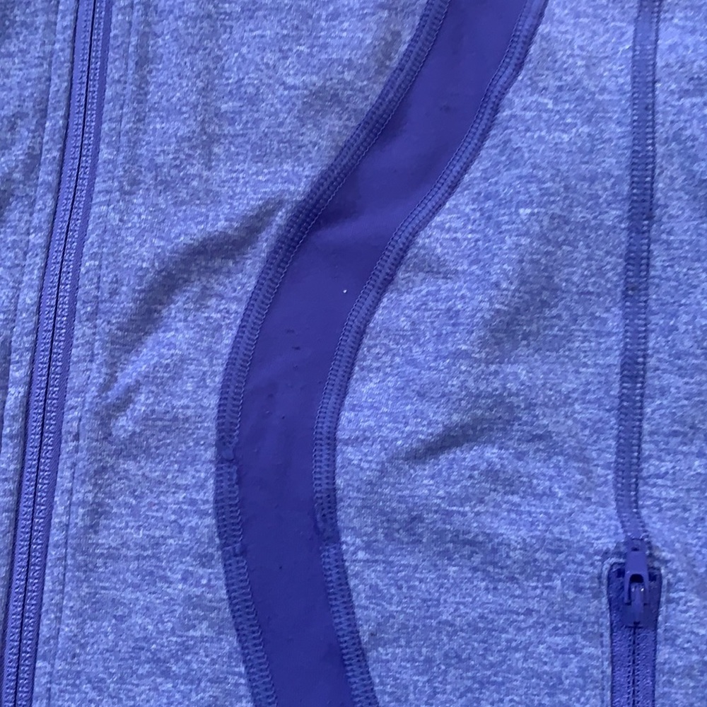 Lululemon jacket - Picture 4 of 9
